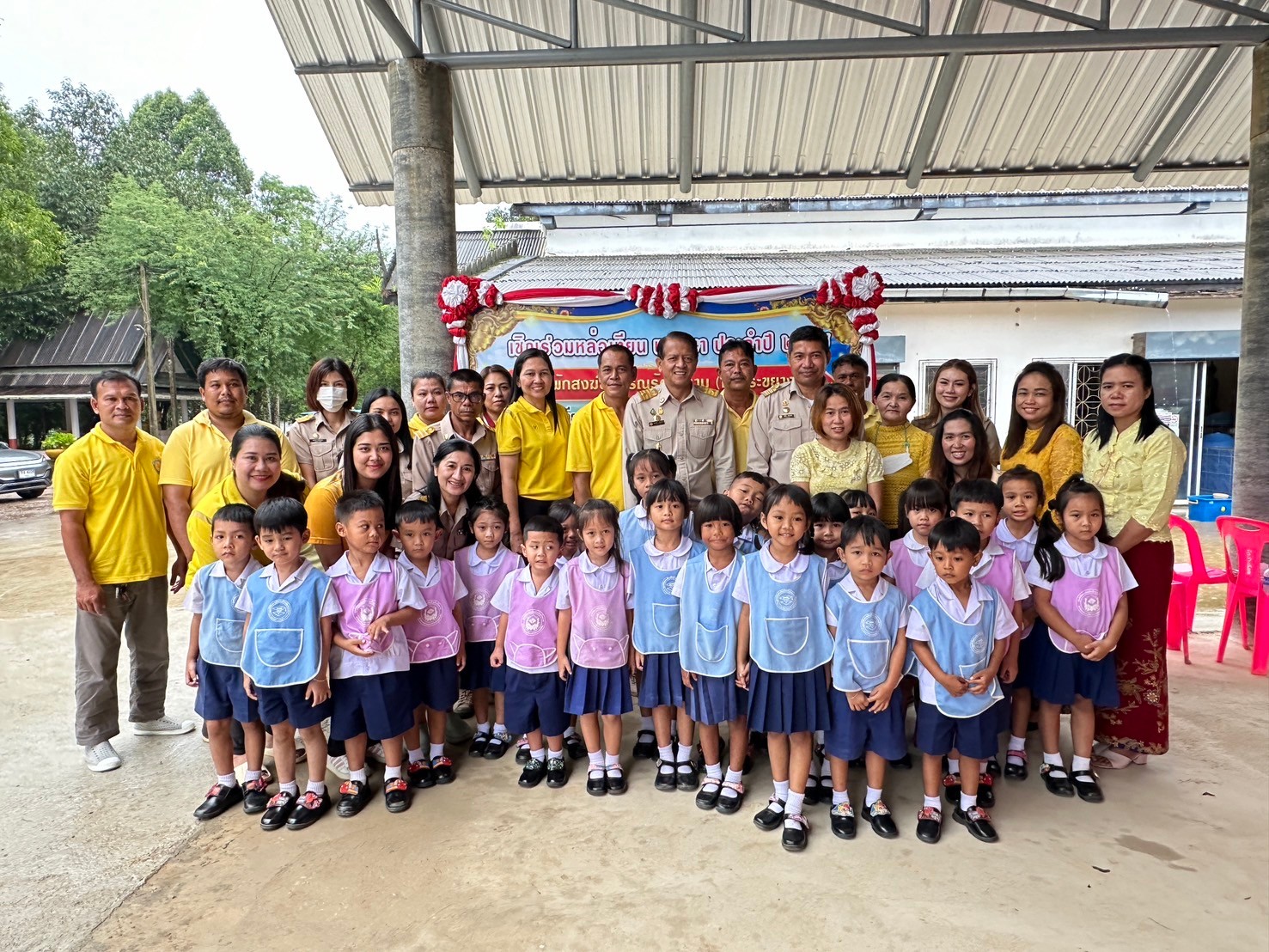 ร่วมสืบสานประเพณีหล่อเทียนพรรษา ประจำปี 2567