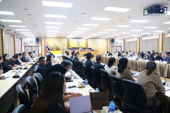 เทศบาลตำบลลำเลียง ประชุมคณะกรรมการพิจารณากลั่นกรองคำขอรับการจัดสรรงบประมาณเงินอุดหนุนเฉพาะกิจ ของ อปท. ประจำปี พ.ศ.2570 ครั้งที่ 1 / 2568