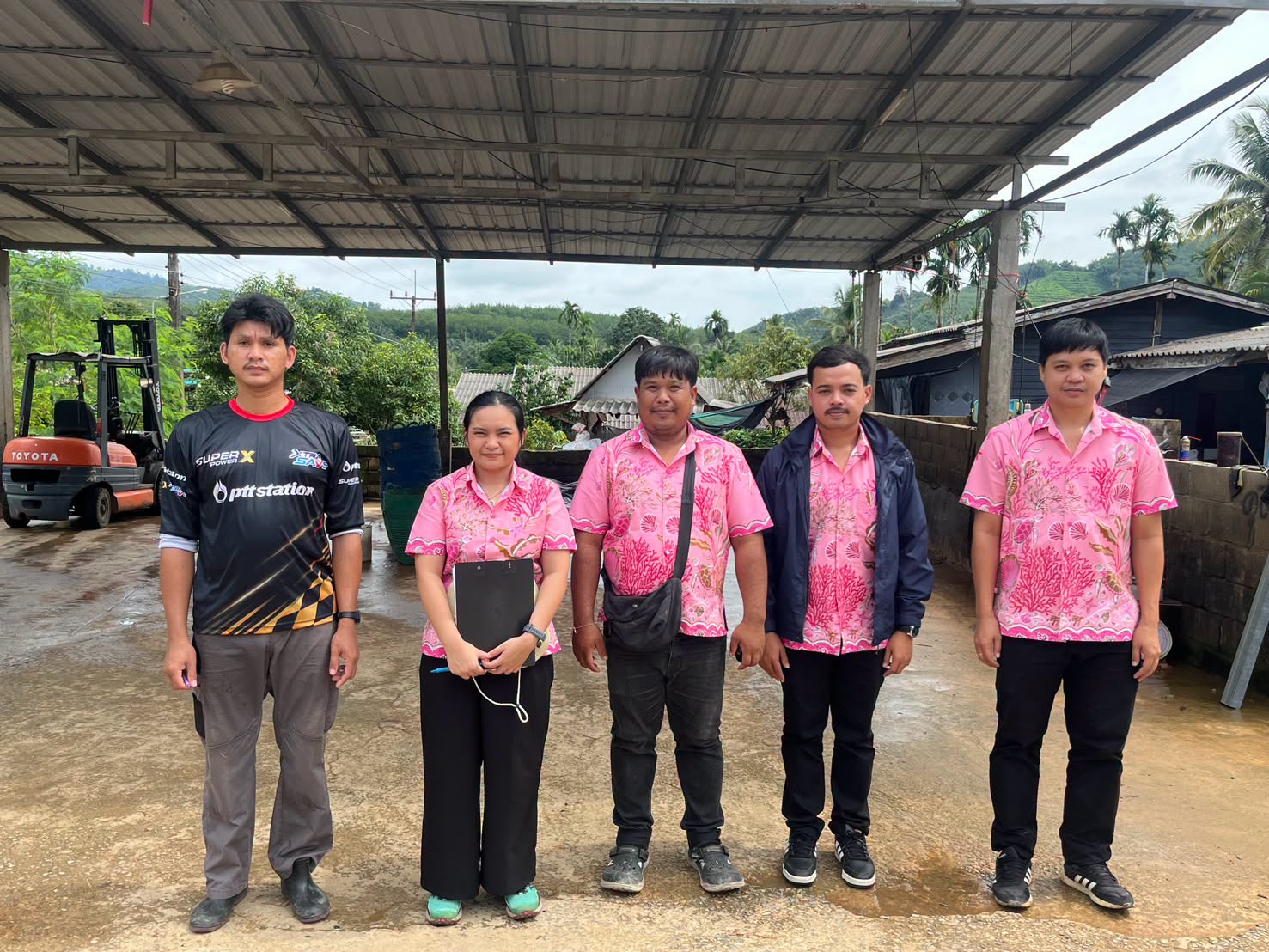 📢งานสาธารณสุข สำนักปลัด เทศบาลตำบลลำเลียง ร่วมกับกองช่าง งานป้องกันและบรรเทาสาธารณภัย และงานกฎหมาย ลงพื้นที่ตรวจสุขลักษณะสถานประกอบการที่ดำเนินกิจการที่เป็นอันตรายต่อสุขภาพในพื้นที่ เพื่อประกอบการพิจารณาอนุญาตให้ประกอบกิจการฯ ให้เป็นไปตามหลักสุขาภิบาล มาตรฐานความปลอดภัย และข้อกฎหมายที่เกี่ยวข้อง📢